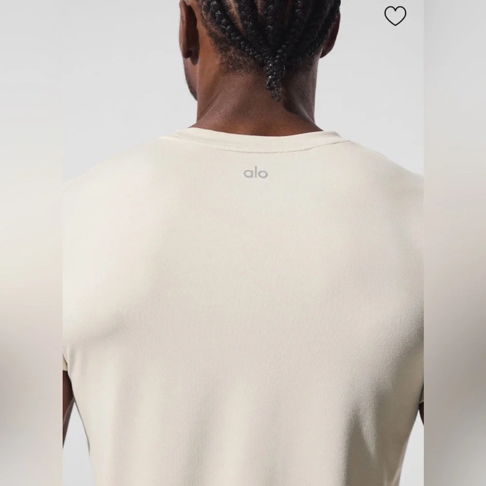 ALO Yoga Men’s “Conquer Reform” Short Sleeve (M) *BESTSELLER* - Picture 5 of 11